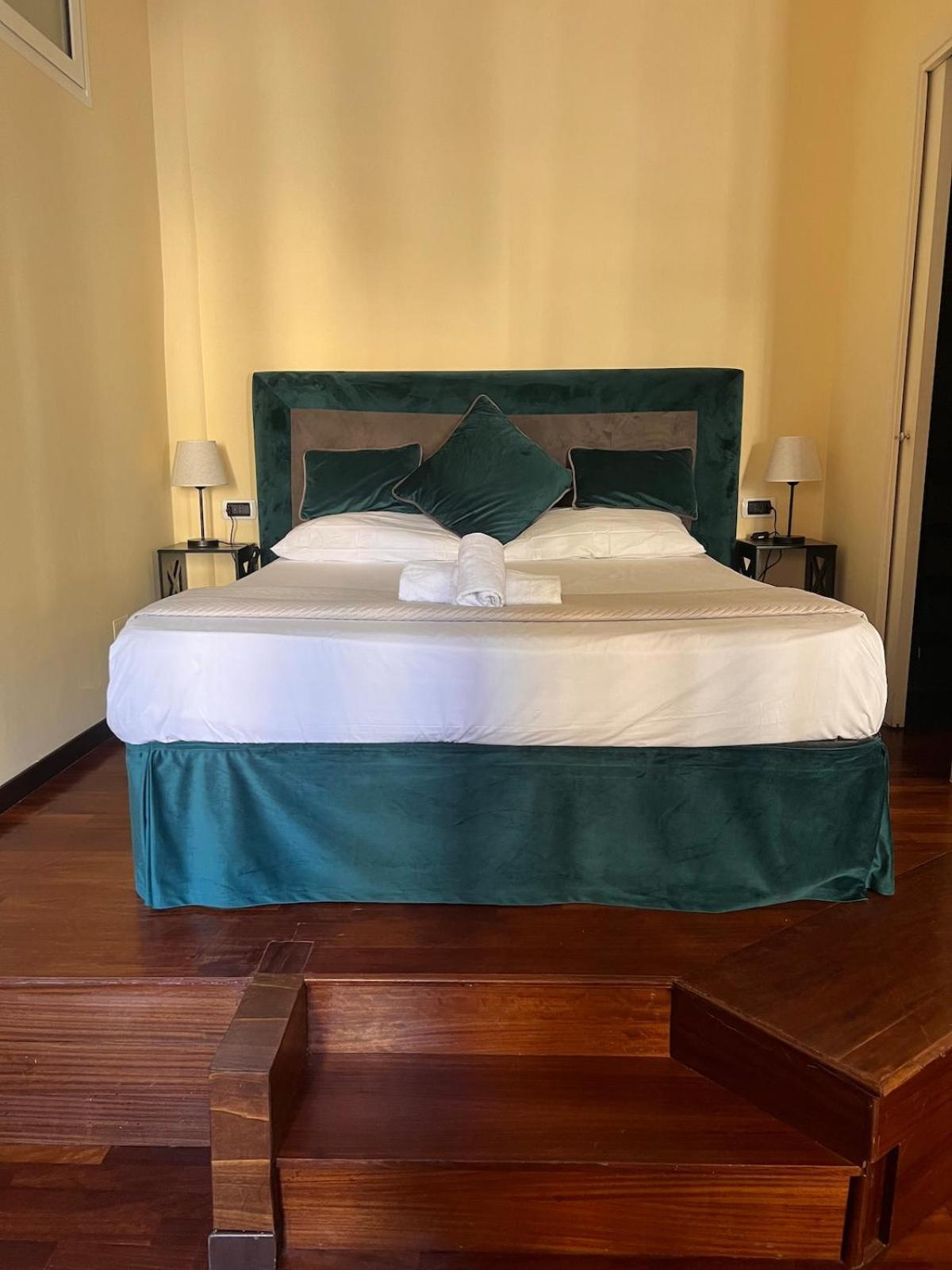 Vacation In Borgo Pio-near San Pietro *